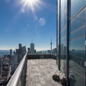 From 386 Yonge St, at Gerrard